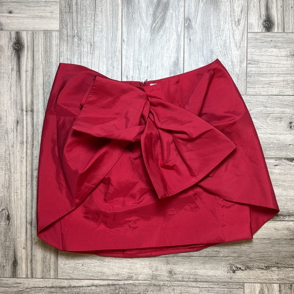 Cameo Ladies Red Bow Front Mini Skirt Size Medium
